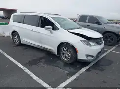 2C4RC1GG6JR185752 2018 CHRYSLER PACIFICA