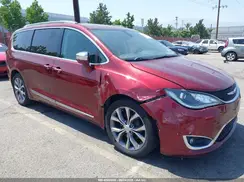 2C4RC1GG6JR198355 2018 CHRYSLER PACIFICA