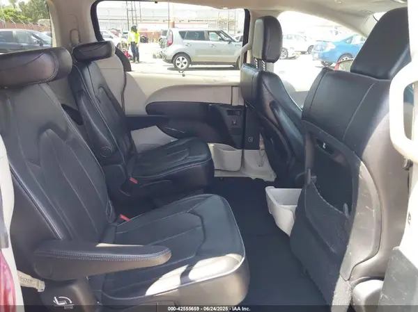 2C4RC1GG6JR198355 2018 CHRYSLER PACIFICA - Image 8