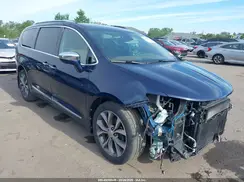 2C4RC1GG6JR259803 2018 CHRYSLER PACIFICA