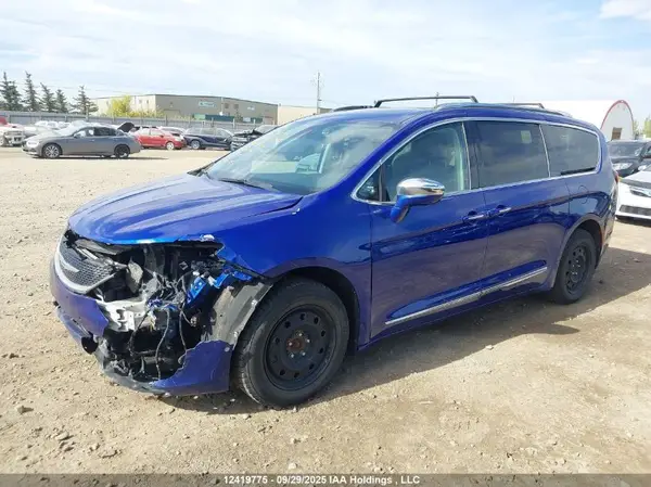 2C4RC1GG6JR287598 2018 CHRYSLER PACIFICA - Image 2