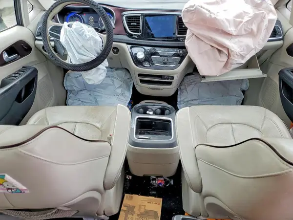 2C4RC1GG6JR289027 2018 CHRYSLER PACIFICA - Image 8
