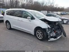2C4RC1GG6JR320597 2018 CHRYSLER PACIFICA
