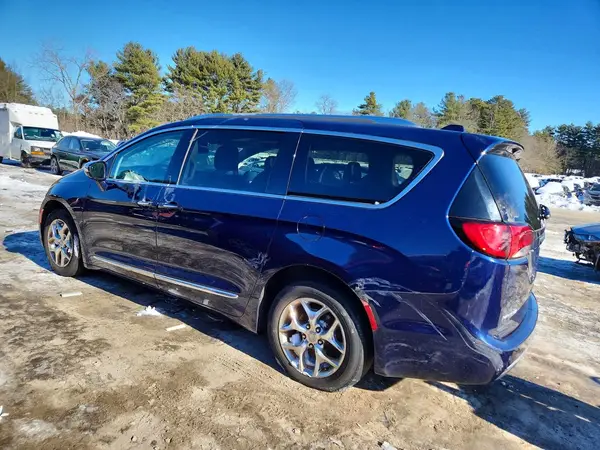 2C4RC1GG6JR320874 2018 CHRYSLER PACIFICA - Image 2