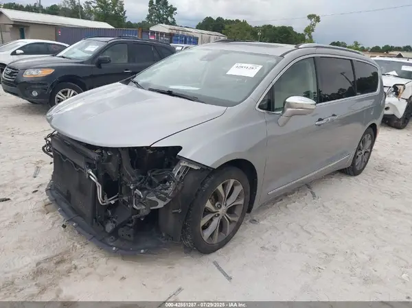 2C4RC1GG6JR356645 2018 CHRYSLER PACIFICA - Image 2