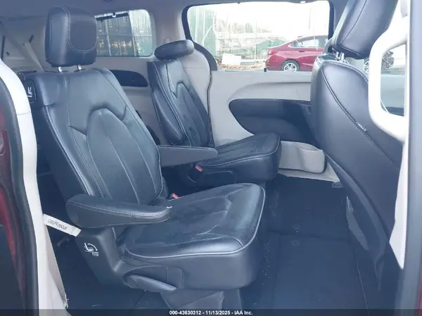 2C4RC1GG6JR357665 2018 CHRYSLER PACIFICA - Image 8