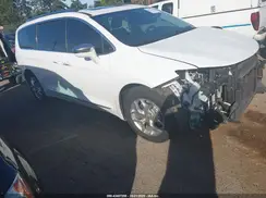 2C4RC1GG6KR552053 2019 CHRYSLER PACIFICA