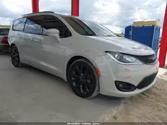 2C4RC1GG6KR590012 2019 CHRYSLER PACIFICA