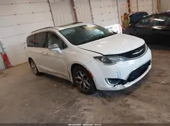 2C4RC1GG6KR655411 2019 CHRYSLER PACIFICA