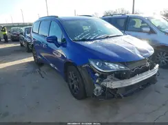 2C4RC1GG6KR667462 2019 CHRYSLER PACIFICA