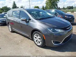 2C4RC1GG6KR720693 2019 CHRYSLER PACIFICA