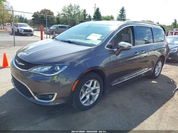 2C4RC1GG6KR720693 2019 CHRYSLER PACIFICA - Image 2