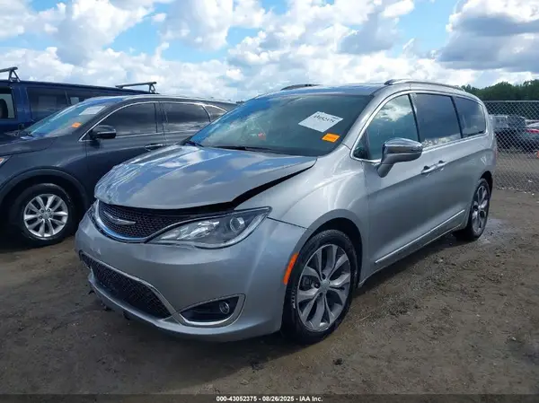 2C4RC1GG6LR108964 2020 CHRYSLER PACIFICA - Image 2