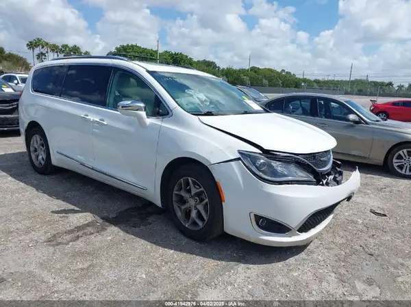 2C4RC1GG6LR130589 2020 CHRYSLER PACIFICA - Image 1