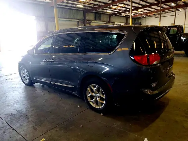 2C4RC1GG6LR144055 2020 CHRYSLER PACIFICA - Image 2
