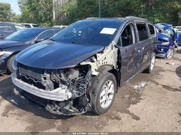 2C4RC1GG6LR289452 2020 CHRYSLER PACIFICA - Image 2