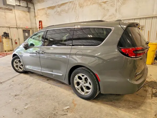 2C4RC1GG6NR111723 2022 CHRYSLER PACIFICA - Image 2