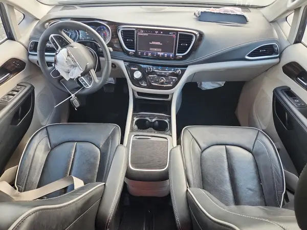 2C4RC1GG6PR548995 2023 CHRYSLER PACIFICA - Image 8