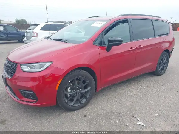 2C4RC1GG6SR562050 2025 CHRYSLER PACIFICA - Image 2