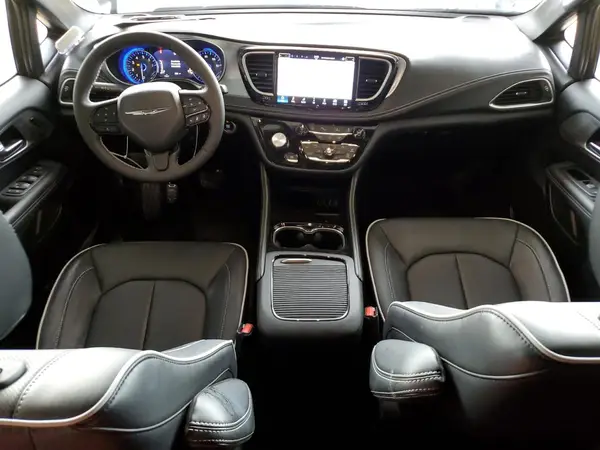 2C4RC1GG6SR574425 2025 CHRYSLER PACIFICA - Image 8