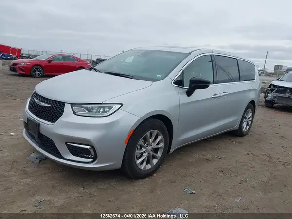2C4RC1GG6TR236847 2026 CHRYSLER PACIFICA - Image 2