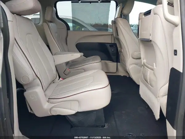 2C4RC1GG7HR544729 2017 CHRYSLER PACIFICA - Image 8