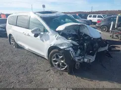 2C4RC1GG7HR610017 2017 CHRYSLER PACIFICA