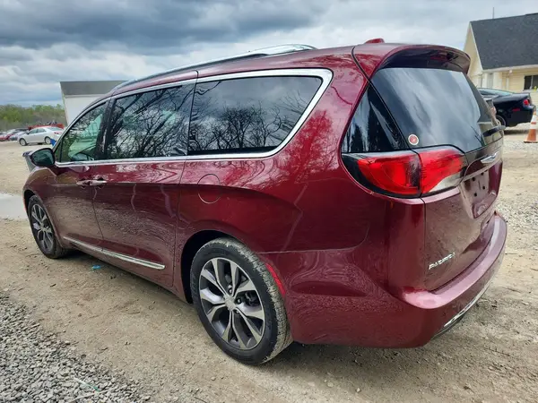2C4RC1GG7HR622135 2017 CHRYSLER PACIFICA - Image 2
