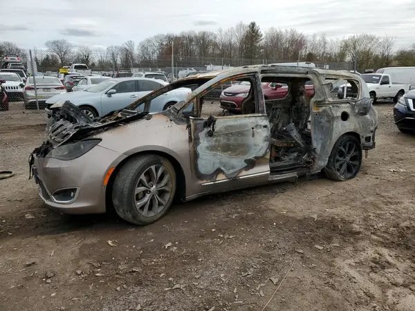 2C4RC1GG7HR655975 2017 CHRYSLER PACIFICA - Image 1