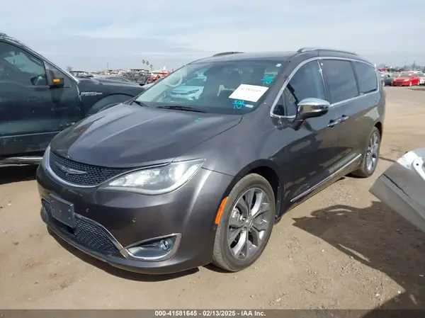 2C4RC1GG7HR659279 2017 CHRYSLER PACIFICA - Image 2