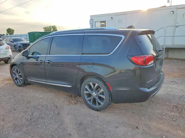 2C4RC1GG7HR665132 2017 CHRYSLER PACIFICA - Image 2