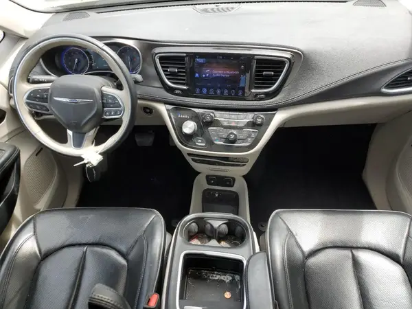2C4RC1GG7HR705676 2017 CHRYSLER PACIFICA - Image 8