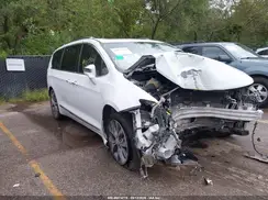 2C4RC1GG7HR744655 2017 CHRYSLER PACIFICA