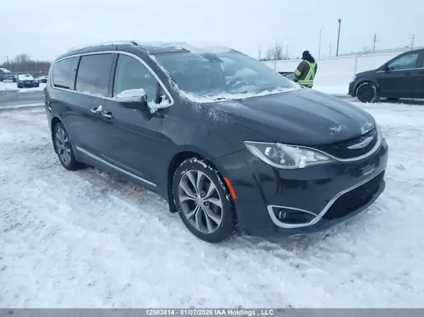 2C4RC1GG7HR747684 2017 CHRYSLER PACIFICA - Image 1