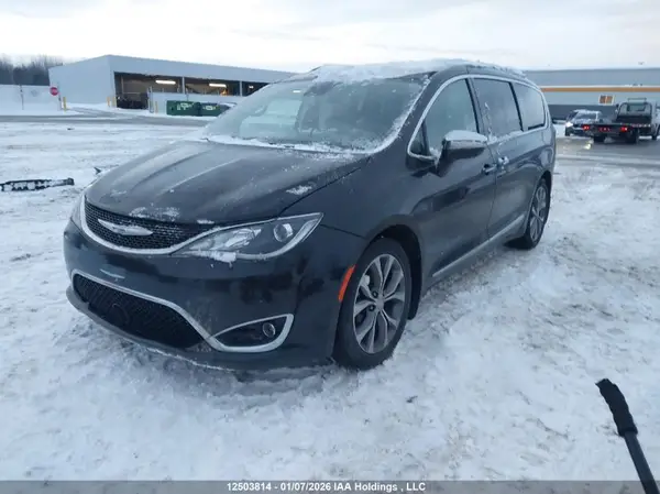 2C4RC1GG7HR747684 2017 CHRYSLER PACIFICA - Image 2
