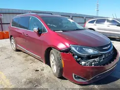 2C4RC1GG7HR751637 2017 CHRYSLER PACIFICA