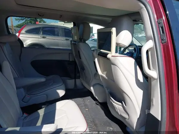 2C4RC1GG7HR751637 2017 CHRYSLER PACIFICA - Image 8