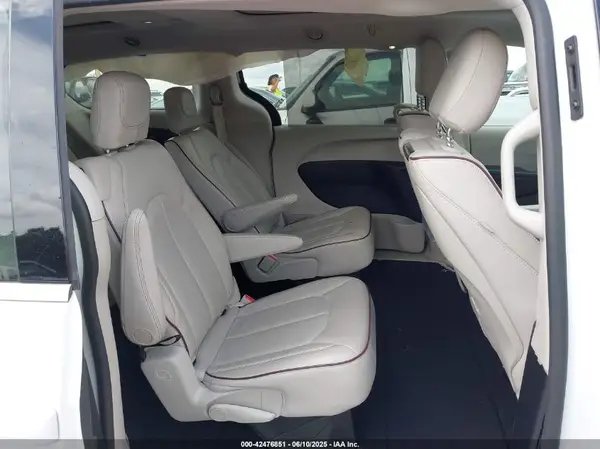 2C4RC1GG7HR763125 2017 CHRYSLER PACIFICA - Image 8