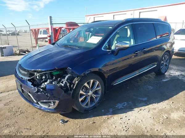 2C4RC1GG7HR763139 2017 CHRYSLER PACIFICA - Image 2