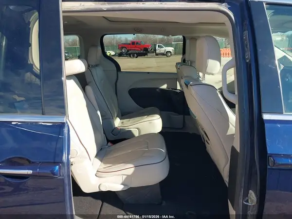 2C4RC1GG7HR763139 2017 CHRYSLER PACIFICA - Image 8