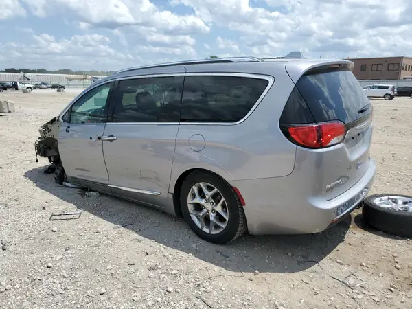 2C4RC1GG7HR811948 2017 CHRYSLER PACIFICA - Image 2