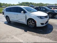 2C4RC1GG7JR131568 2018 CHRYSLER PACIFICA