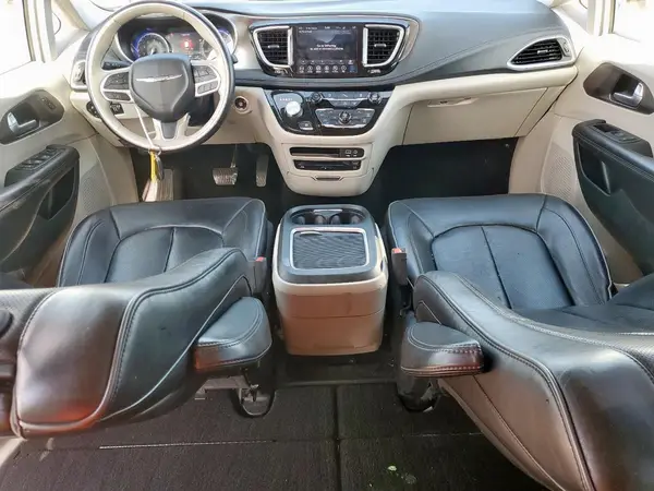 2C4RC1GG7JR232688 2018 CHRYSLER PACIFICA - Image 8