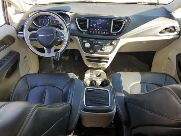 2C4RC1GG7JR237888 2018 CHRYSLER PACIFICA - Image 8