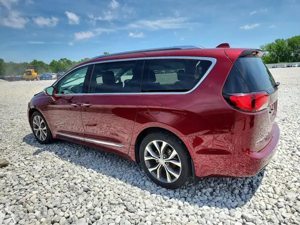 2C4RC1GG7JR260457 2018 CHRYSLER PACIFICA - Image 2