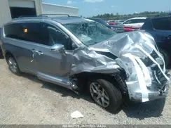 2C4RC1GG7JR320611 2018 CHRYSLER PACIFICA