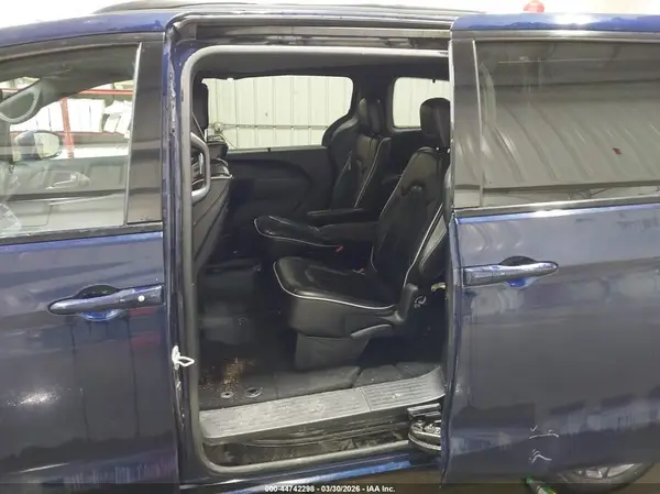 2C4RC1GG7JR350692 2018 CHRYSLER PACIFICA - Image 8
