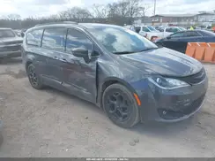 2C4RC1GG7KR506859 2019 CHRYSLER PACIFICA