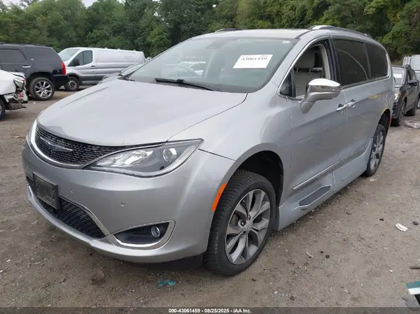 2C4RC1GG7KR522463 2019 CHRYSLER PACIFICA - Image 2