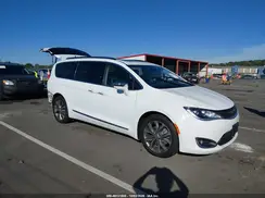 2C4RC1GG7KR567659 2019 CHRYSLER PACIFICA